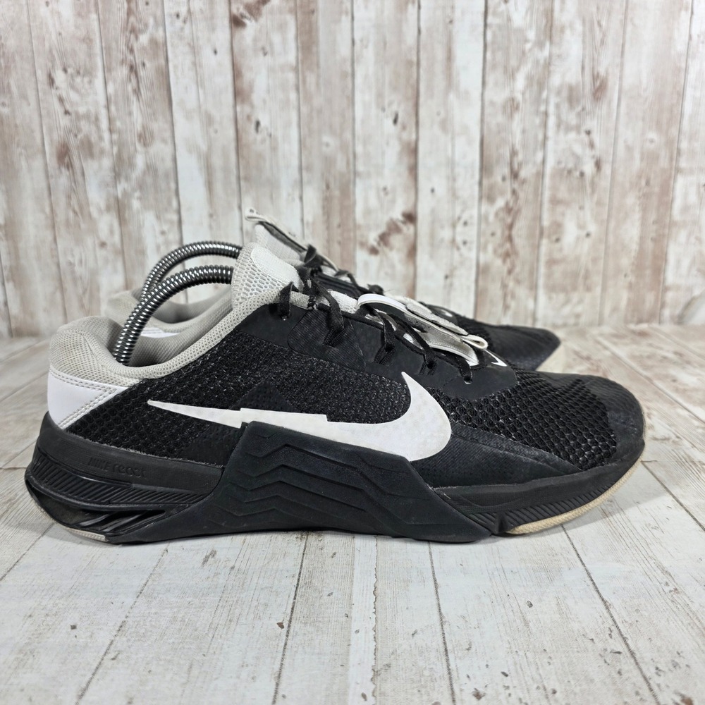 Nike Metcon 8 Mens Training Shoes Black White DJ7031-991 Size 10